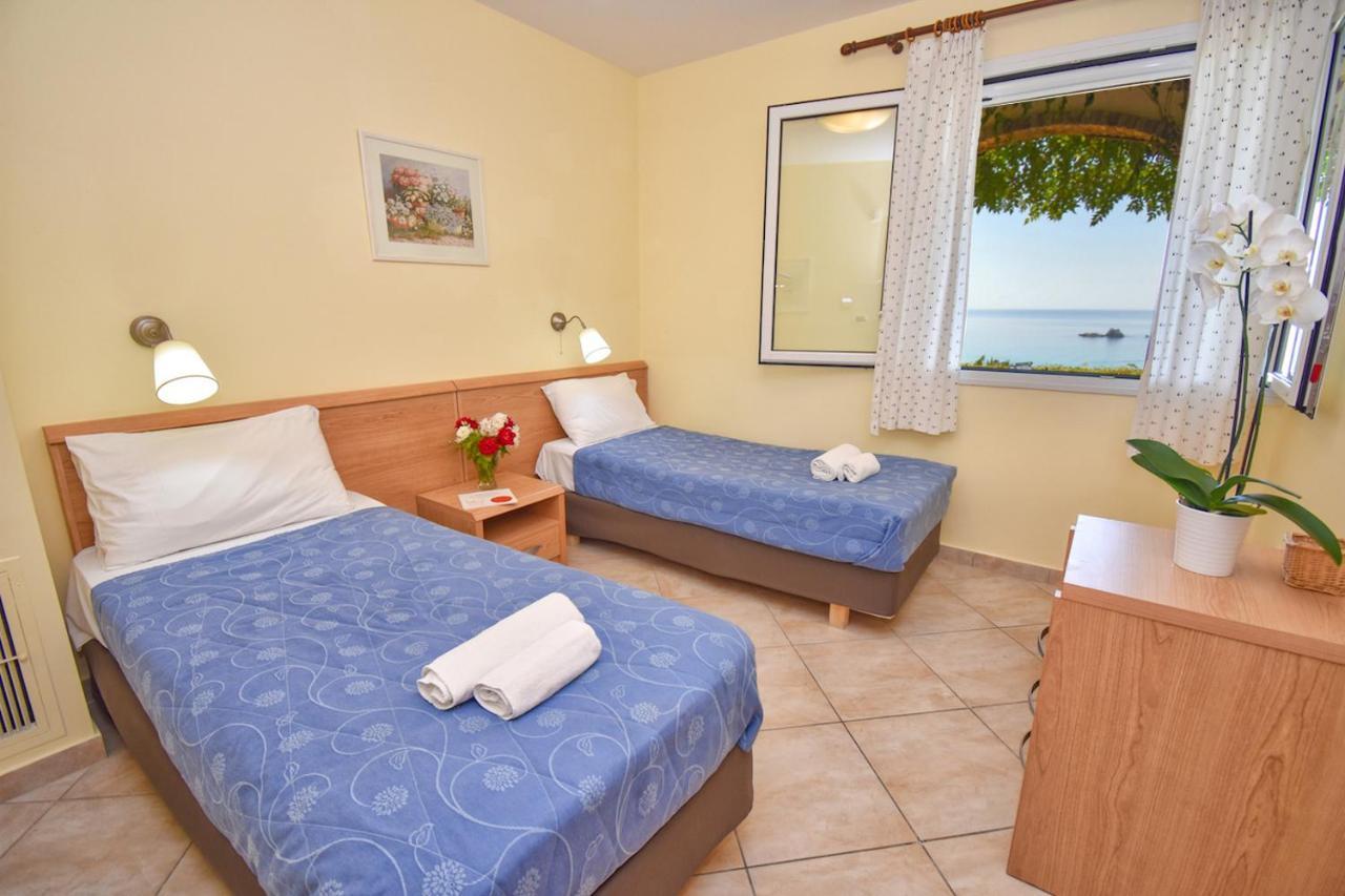 Corfu Resorts Apartments Pelekas Exterior photo